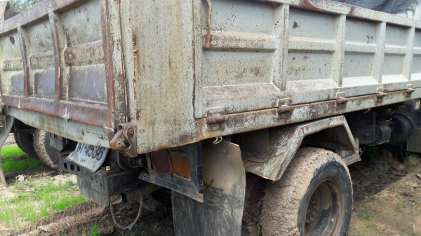 ขาย375000บาท6ล้อดั้มFBชุปเปอร์เสี่ย120แรงห้างแท้ปี38 ดั้ม5คิวFหน้า-หลังรถพร้อมใช้งาน เล่มพร้อมโอน