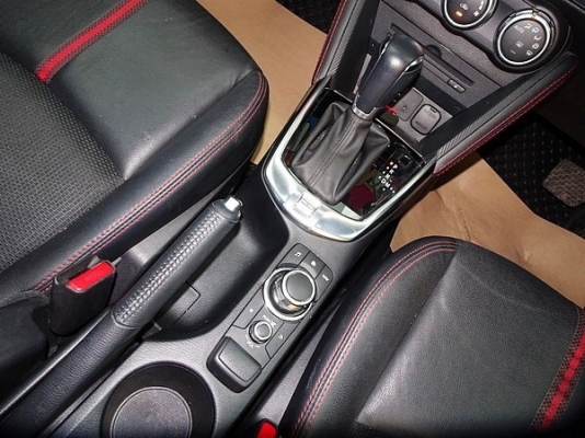 MAZDA 2 1.3 SkyActive-G 4DR AT ปี 2015