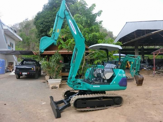 ขายรถขุดยอดนิยม KOMATSU PC30-7  เครื่องดี ปั้มดี (แทรคยาง) สภาพพร้อมใช้งาน รถเก่านอกแท้ 100\% มีเอกสารใบอินวอยครบ  ราคา 440,000 บาท สนใจติดต่อ083-3436937 กิตติศักดิ์  Line:mjkodream