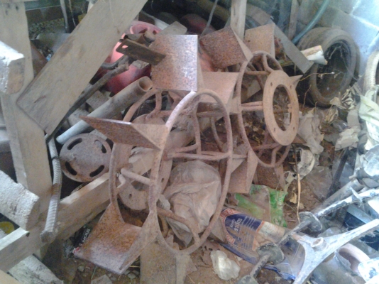 ล้อเหล็กสภาพเก่าเก็บไม่เคยใช้งาน