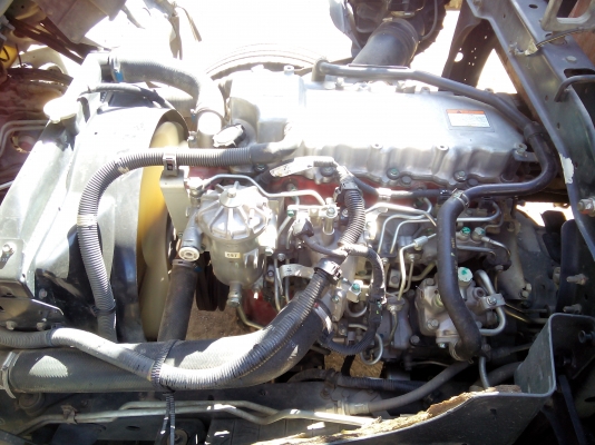 6 ล้อกลาง *Euro.3*  HINO ซีรีย์500 FC9J 175 แรงม้า คอมมอนเรว  *ยาว 5.50 ม. * รถสวยเดิม+สวยจริง *รถห้างแท้*  มีเล่มพร้อม