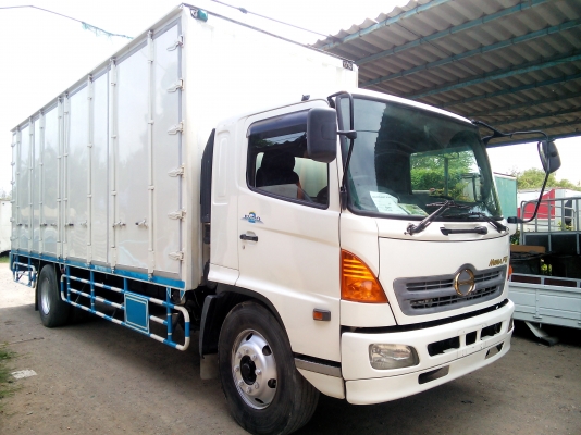 6 ล้อใหญ่  *Euro.2*  HINO MEGA  FG1J 220 แรงม้า * ยาว 7.20 ม.* รถสวยเดิม+สวยจริง * รถห้างแท้ * มีเล่มพร้อมโอน *