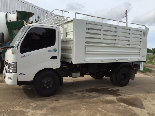 ขาย HINO XZU 710  พร้อมกระบะดั้ม สภาพสวย