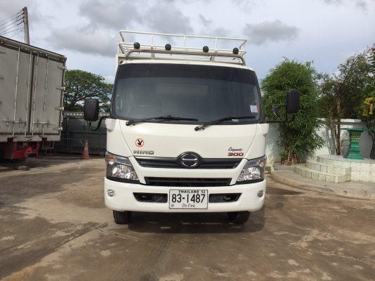 ขาย HINO XZU 710 สภาพสวย พร้อมกระบะดั้ม