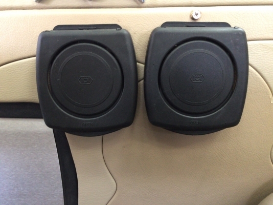 ที่วางแก้วน้ำในรถแบบพับได้ ,ตลับวางแก้วน้ำและ ขวดน้ำ