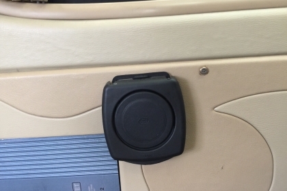 ที่วางแก้วน้ำในรถแบบพับได้ ,ตลับวางแก้วน้ำและ ขวดน้ำ