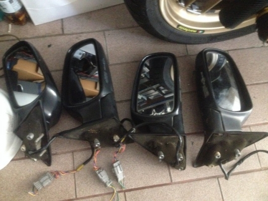 กระจกมองข้างพับไฟฟ้าปรับไฟฟ้า NISSAN A32 เก่าญี่ปุ่นเเท้สภาพสวยคู่ละ กระจกมองข้างพับไฟฟ้าปรับไฟฟ้า NISSAN A32 เก่าญี่ปุ่นเเท้สภาพสวยคู่ละ