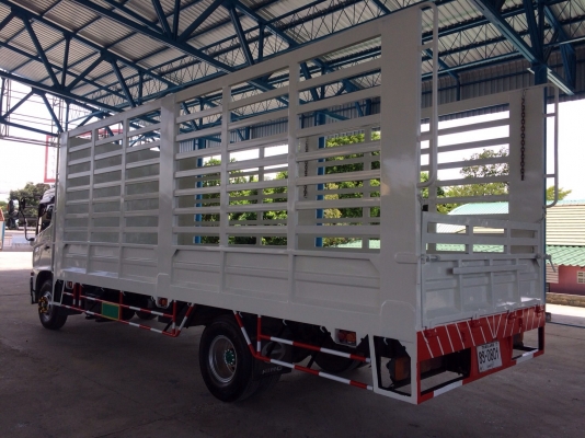 ขายรถบรรทุกหกล้อ HINO FC9J เครื่อง 175 แรง ปี 57 ช่วงยาว 6.50 เมตร ไมค์แท้ 40,000