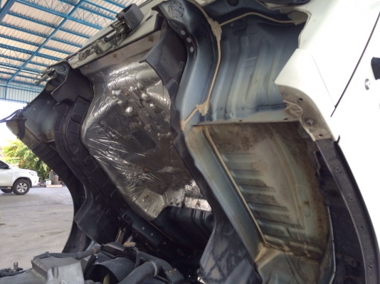 ขายรถบรรทุกหกล้อ HINO FC9J เครื่อง 175 แรง ปี 57 ช่วงยาว 6.50 เมตร ไมค์แท้ 40,000