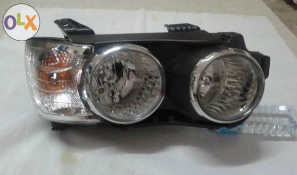 ไฟใหญ่หน้าเชฟโรเลตโซนิค ไฟใหญ่หน้าเชฟโรเลตโซนิค