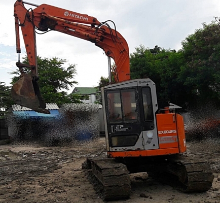HITACHI EX60 URG