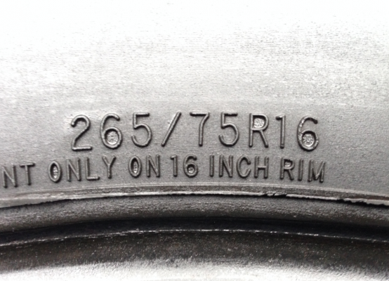 ยาง All Cooper AT3 เบอร์ 265 75 16 กลางปี13 ดอกเต็ม ใช้กันยาว ราคาไม่แพง