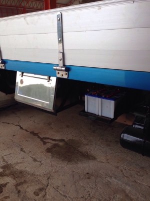 ต้องการขายรถ 6 ล้อติดเครน 3 ตัน ยูโรทู ปี 47