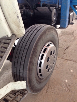 ต้องการขายรถ 6 ล้อติดเครน 3 ตัน ยูโรทู ปี 47