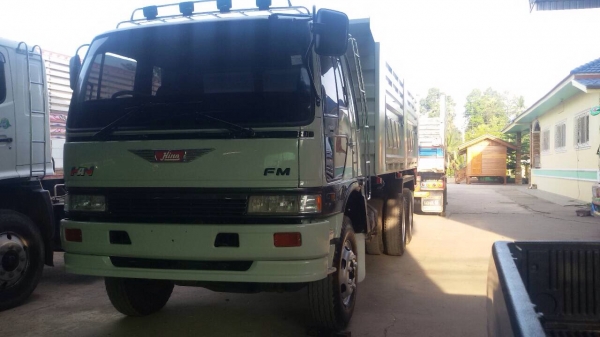 ขายรถบรรทุกดัมพ์ HINO 1M เครื่องเดิม 220 แรง เกียร์เดิม ปี 37 กระบะดัมพ์สามมิตร ทะเบียนพร้อม