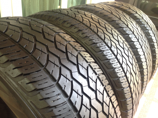 ยาง Yokohama 265 65 17 ปี14 ดอกเต็ม ราคาไม่แพง