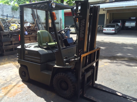 ขายด่วน!!โฟลค์ลิฟท์ TOYOTA 5F15ใช้งานได้ทันที สภาพดี!!