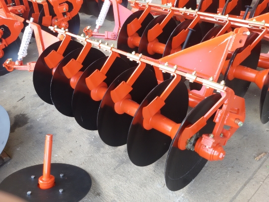 ปัญญาแทรคเตอร์..จัดมาให้ครับ ด่วน!!!คูโบต้า L3608 พร้อมใบมีดคานล่าง พร้อมผานใหม่6&times;22 สภาพพร้อมใช้ จัดส่ง อ.เมือง จ.นครสวรรค์