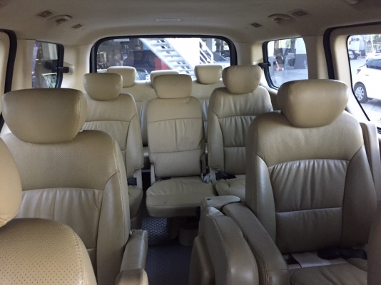 Hyundai H-1 Deluxe 2010 ตัวท๊อปสุด 11ที่นั่ง ดีเซล เกียร์ออโต้ สีดำสีเดิมทุกชิ้นไม่เคยชนไม่เคยทำสีมาดูได้ ไมล์1แสนใส่ล้อ18 ยางใหม่แบตใหม่ใช้บุ๊คเซอร์วิส ไม่มีชนพาช่างมาดูได้ ราคา690,000บาท สนใจติดต่อ tel , id line 0816383886 Hyundai H-1 Deluxe 2010 ตัวท๊อปสุด 11ที่นั่ง ดีเซล เกียร์ออโต้ สีดำสีเดิมทุกชิ้นไม่เคยชนไม่เคยทำสีมาดูได้ ไมล์1แสนใส่ล้อ18 ยางใหม่แบตใหม่ใช้บุ๊คเซอร์วิส ไม่มีชนพาช่างมาดูได้ ราคา690,000บาท สนใจติดต่อ tel , id line 0816383886