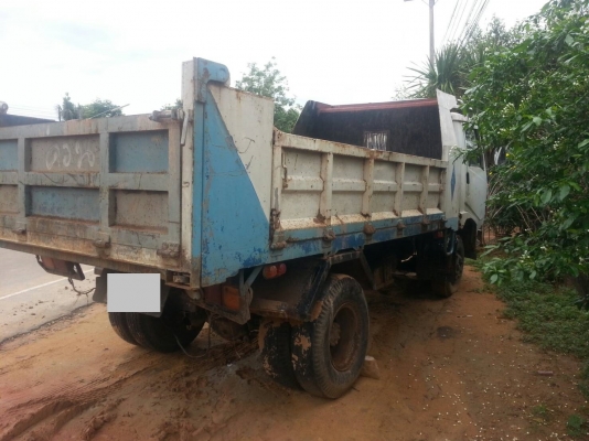 ขายรถบรรทุกดัมพ์ 6 ล้อ HINO เฟืองท้ายใหญ่