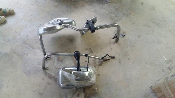 กระจก เมก้านอก