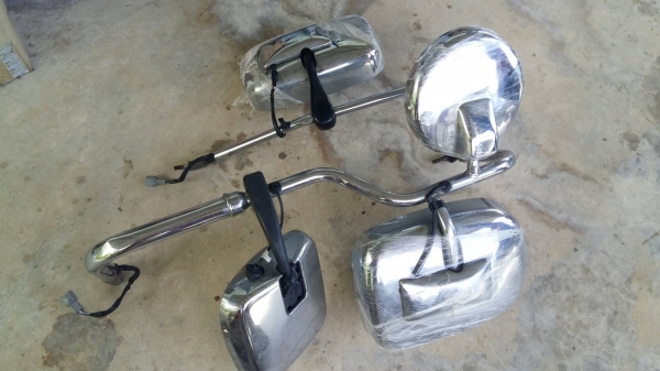 กระจก เมก้านอก