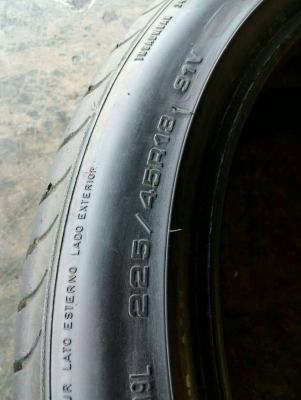 225/45R18 Goodyear RunFlat made in Germany มี 1 เส้น tel.081-4273941 ไอดีไลน์ 0814273941 225/45R18 Goodyear RunFlat made in Germany มี 1 เส้น tel.081-4273941 ไอดีไลน์ 0814273941
