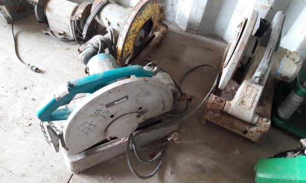 ขาย เครื่องตัดไฟเบอร์ เก่าญี่ปุ่นแท้ จำนวนมาก เพิ่งออกจากตู้เลยครับ ราคาตัวละ 1,500-2,500 บาท