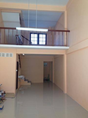 ขายอาคารพาณิชย์ 3.5 ชั้น 14 ตร.ว. ในซอยเพชรเกษม 63 (วัดม่วง)