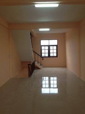 ขายอาคารพาณิชย์ 3.5 ชั้น 14 ตร.ว. ในซอยเพชรเกษม 63 (วัดม่วง)