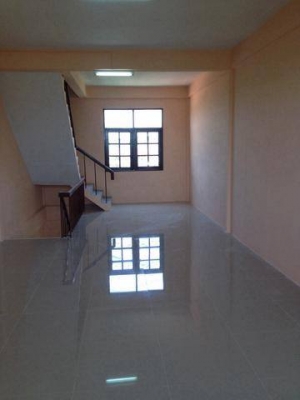 ขายอาคารพาณิชย์ 3.5 ชั้น 14 ตร.ว. ในซอยเพชรเกษม 63 (วัดม่วง)