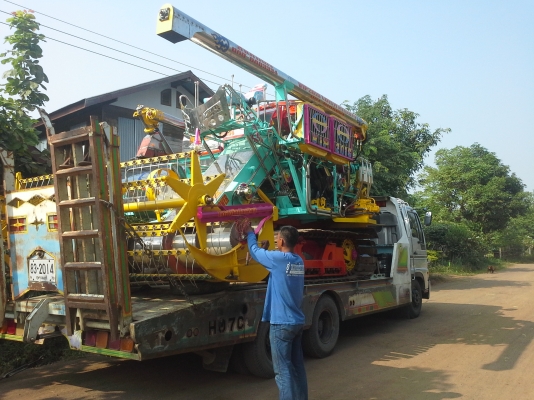 ขายรถเกี่ยวข้าว (((มีคลิปและรูปตอนต่อใหม่))) ต่อมาใหม่เกี่ยวนาปีแค่ครั้งเดียว สภาพใหม่พร้อมใช้ สนใจก็คุยกันได้ครับไม่มีคนดูแลครับ 089-6803334 ขายรถเกี่ยวข้าว (((มีคลิปและรูปตอนต่อใหม่))) ต่อมาใหม่เกี่ยวนาปีแค่ครั้งเดียว สภาพใหม่พร้อมใช้ สนใจก็คุยกันได้ครับไม่มีคนดูแลครับ 089-6803334