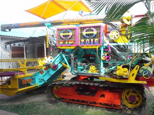 ขายรถเกี่ยวข้าว (((มีคลิปและรูปตอนต่อใหม่))) ต่อมาใหม่เกี่ยวนาปีแค่ครั้งเดียว สภาพใหม่พร้อมใช้ สนใจก็คุยกันได้ครับไม่มีคนดูแลครับ 089-6803334 ขายรถเกี่ยวข้าว (((มีคลิปและรูปตอนต่อใหม่))) ต่อมาใหม่เกี่ยวนาปีแค่ครั้งเดียว สภาพใหม่พร้อมใช้ สนใจก็คุยกันได้ครับไม่มีคนดูแลครับ 089-6803334