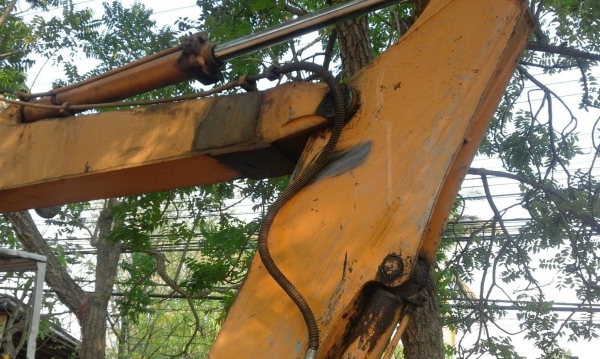 ขาย KOMATSU PC100-3 ราคา198000คับ