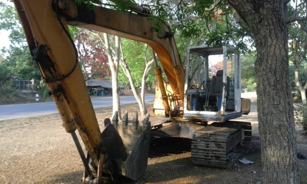 ขาย KOMATSU PC100-3 ราคา198000คับ