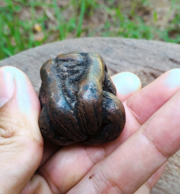 พระปิดตาองค์ใหญ่ๆ หนักๆ เนื้อนวะโลหะเก่า สวยแปลกครับ