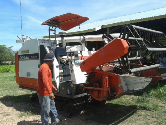 รถเกี้ยวDC68Gสวยๆๆเล่มทะเบียนพร้อม  ตู้เดินเงียบ เครื่องดี ยางแทรกดี ช่วงล่างสวย