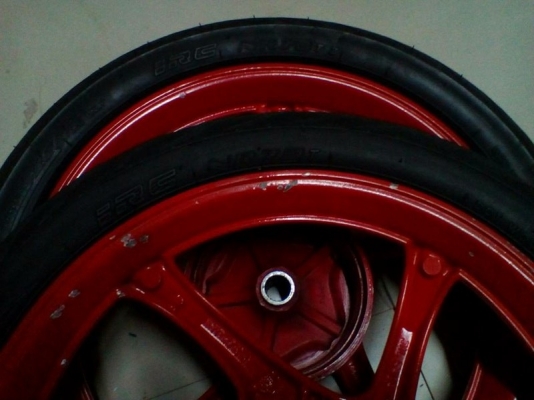 ล้อแม็ก แท้ yamaha มีโอ้ ฟรีโน้ พร้อมยาง I R C ครับ ล้อแม็ก แท้ yamaha มีโอ้ ฟรีโน้ พร้อมยาง I R C ครับ