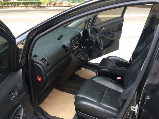 2005 TOYOTA WISH 2.0Q สีดำ รถขับดีมากเครื่องเกียร์ช่วงล่างสมบูรณ์