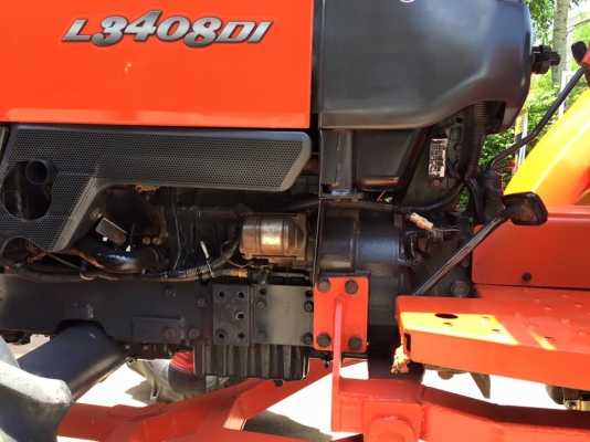ขายรถไถ Kubota L3408DI (4WD) พร้อมใบมีดหน้า และผานพรวน รถพร้อมใช้งาน
