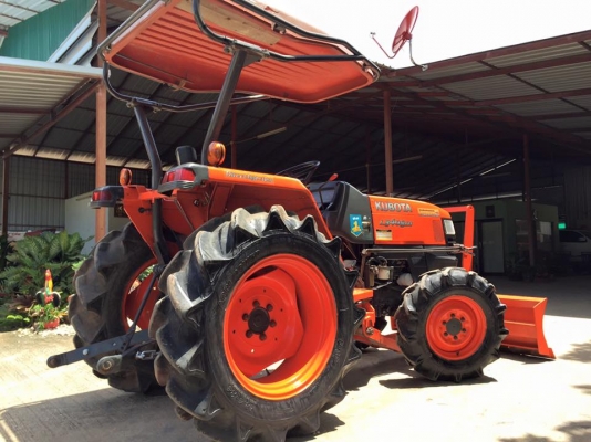 ขายรถไถ Kubota L3408DI (4WD) พร้อมใบมีดหน้า และผานพรวน รถพร้อมใช้งาน
