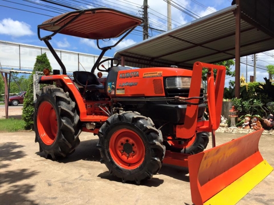 ขายรถไถ Kubota L3408DI (4WD) พร้อมใบมีดหน้า และผานพรวน รถพร้อมใช้งาน