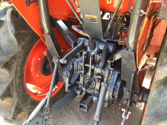 ขายรถไถ Kubota L3408DI (4WD) พร้อมใบมีดหน้า และผานพรวน รถพร้อมใช้งาน