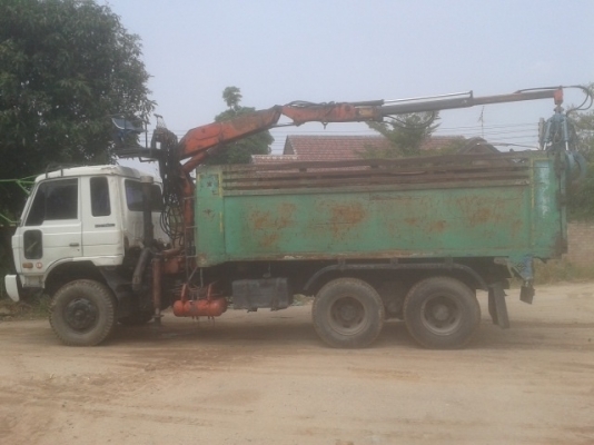 ขาย 10 ล้อ 2 เพลาNissan ud 230แรงม้า