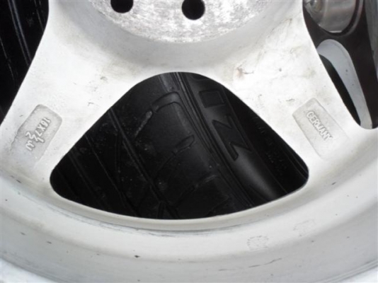 ขายล้อ16*7.5 พร้อมยาง 7900