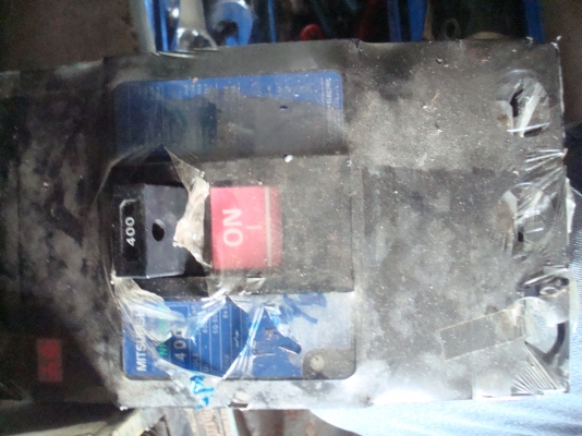 ขายเบรกเกอร์ MITSUBISHI 400A ขายเบรกเกอร์ MITSUBISHI 400A