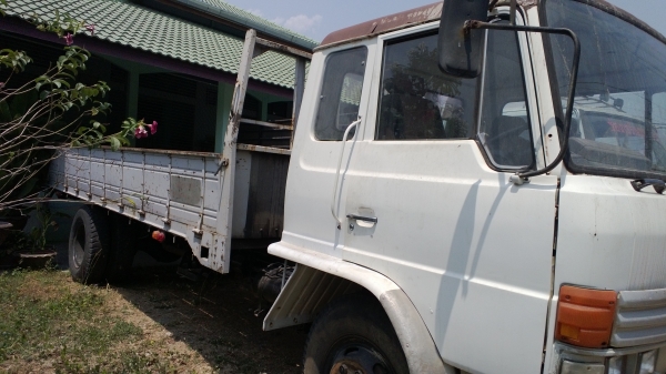 ขาย HINO เครื่องEH 700 สนใจโทร 0847064103ต่อรองได้ครับ++