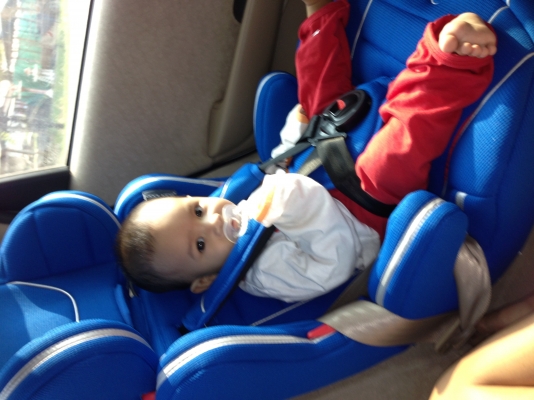 เบาะนั่งทางไกลสำหรับเด็กขอปรับราคาคราบลดเหลือ1900