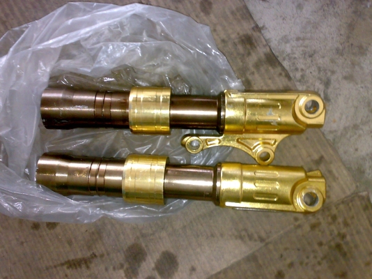 ขายกระบอกโช๊ค 1คู่ไส่ยามาฮ่า ของน้องฝากขาย