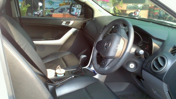 ขายดาวน์รถกระบะ 4 ประตู mazda BT-50